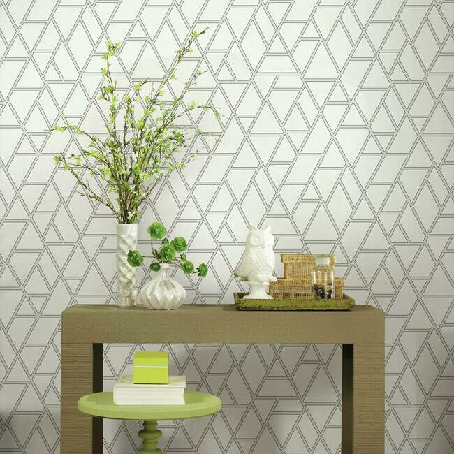 GR5915 | Grandmillennial, Pathways White/Gray York Wallpaper