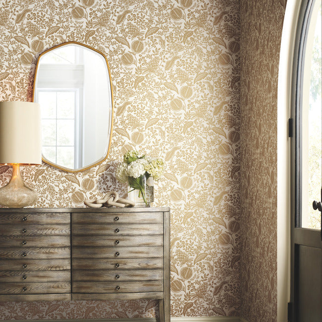 RP7391 Pomegranate White & Metallic Gold Rifle Paper Co. 1 ; RP7391 Pomegranate White & Metallic Gold Rifle Paper Co. 2 ; RP7391 Pomegranate White & Metallic Gold Rifle Paper Co. 3 ; RP7391 Pomegranate White & Metallic Gold Rifle Paper Co. 4 ; RP7391 Pomegranate White & Metallic Gold Rifle Paper Co. 5 ; RP7391 Pomegranate White & Metallic Gold Rifle Paper Co. 6