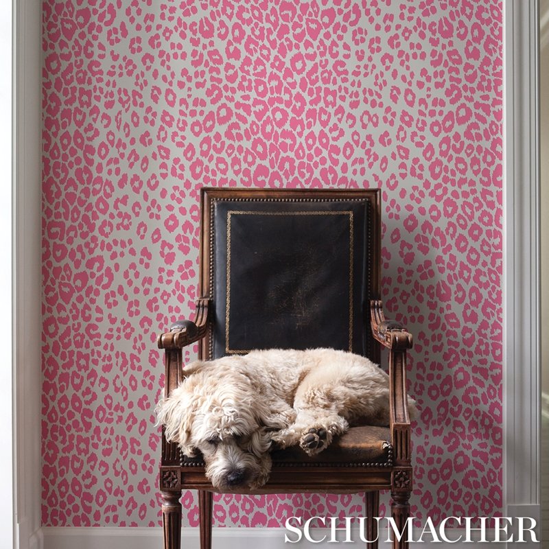 Order 5007016 Iconic Leopard Pink Schumacher Wallcovering Wallpaper